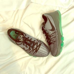 BRAND NEW KD 8 ‘Hunts Hill’